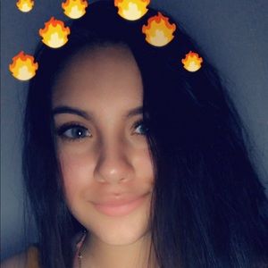 Meet your Posher, Jocelyn